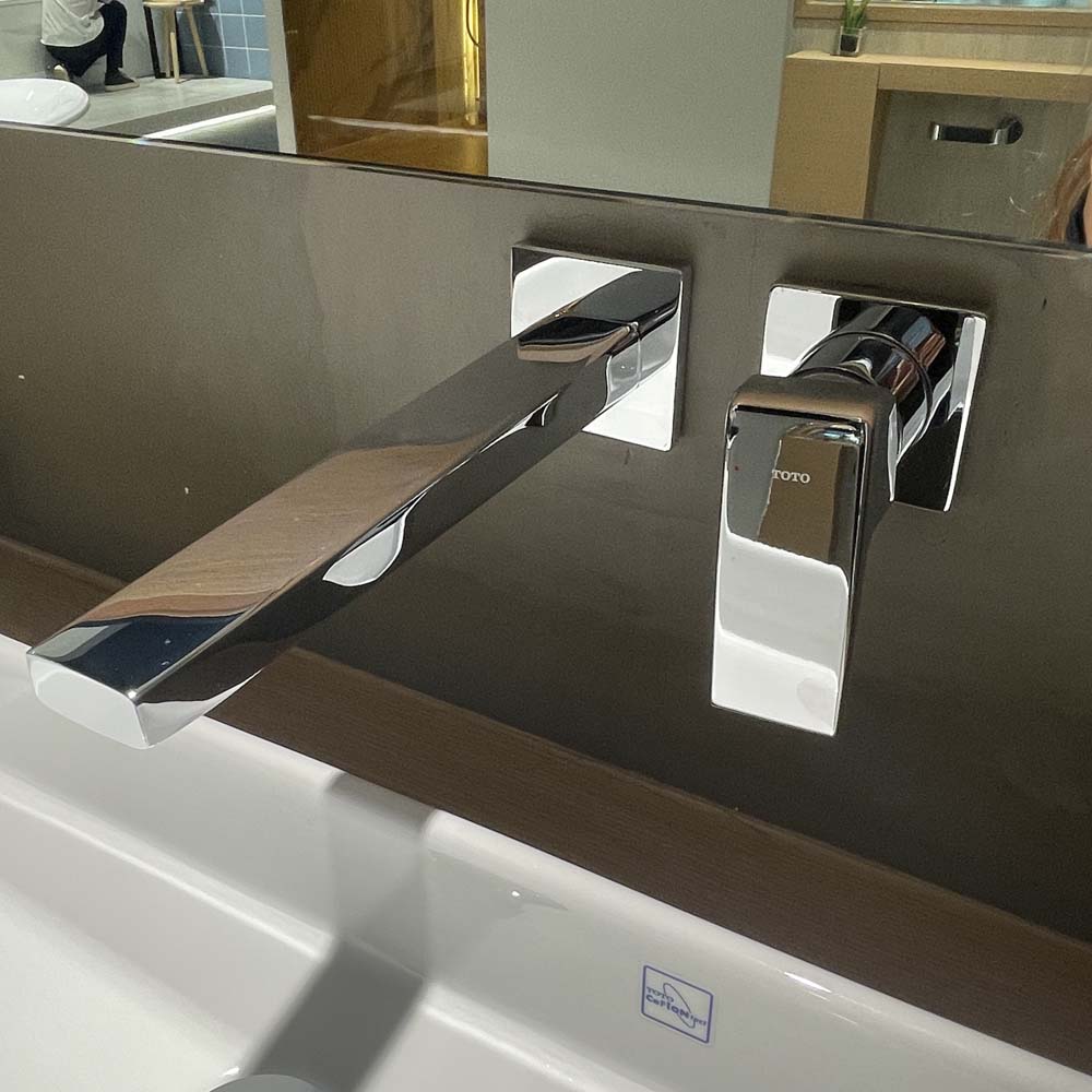 Vòi lavabo nóng lạnh gắn tường GB TOTO TLG10308BB (TLG10308B) - 4