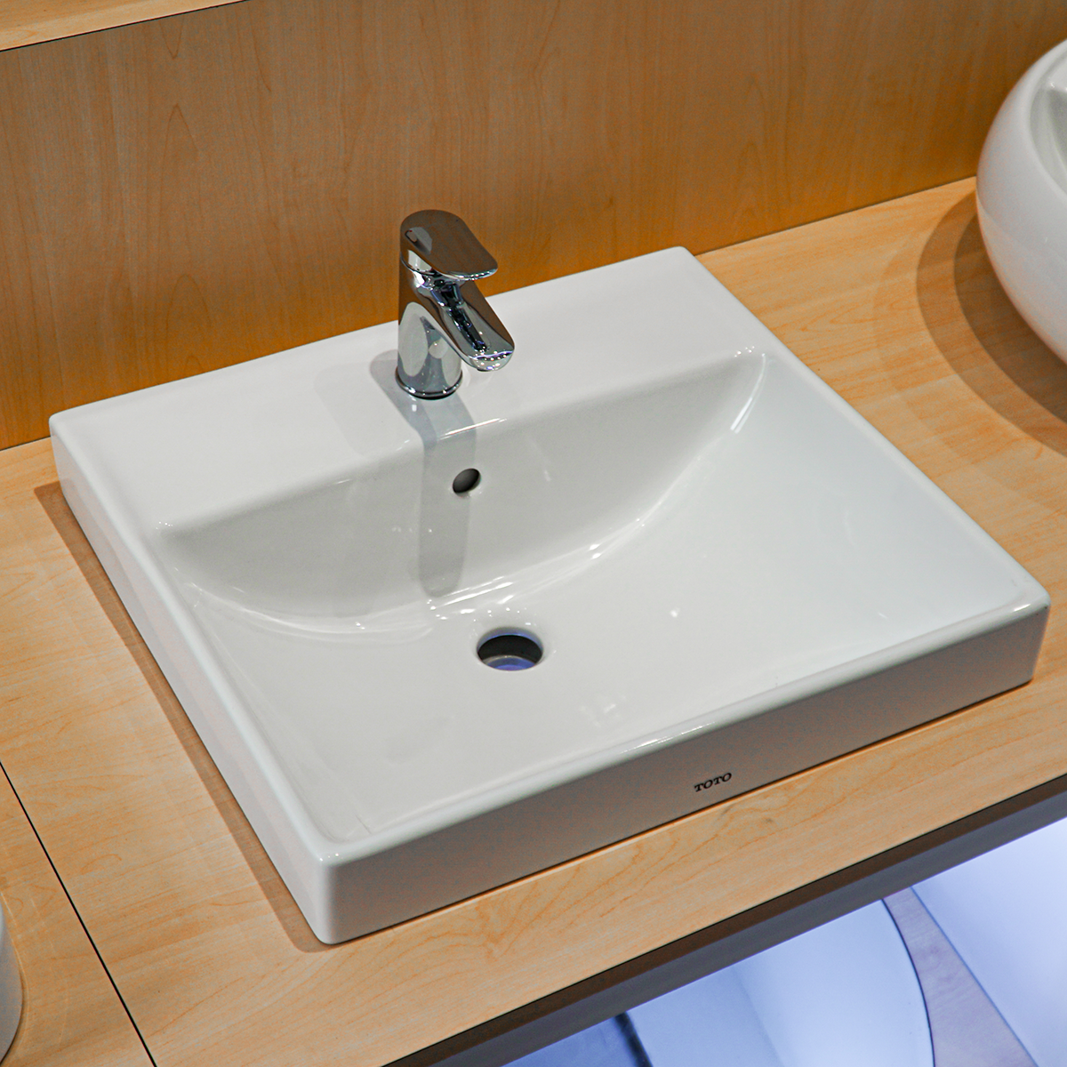 Chậu rửa lavabo đặt bàn TOTO LT710CSR - 7