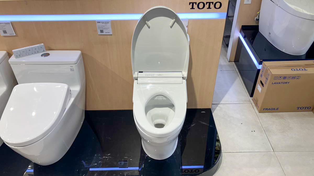 Bồn cầu TOTO CS769CDRW15 2 khối nắp điện tử Washlet C5 TCF24460AAA giấu dây - 8