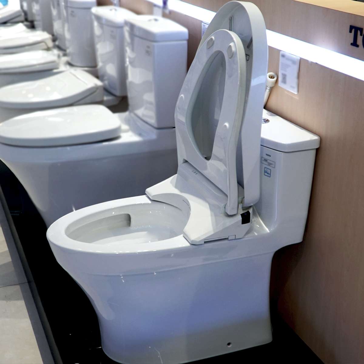 Bồn cầu TOTO MS885DW11 1 khối nắp điện tử Washlet S7 TCF4911Z - 11