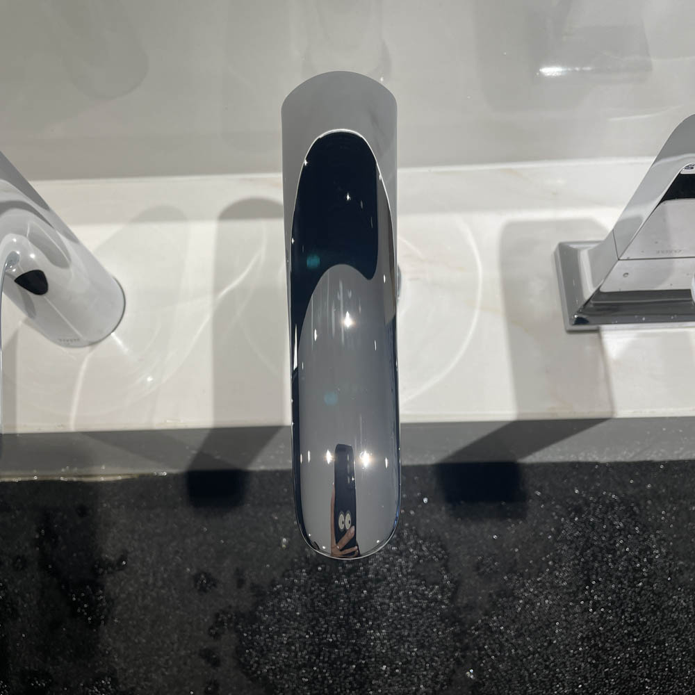 Vòi lavabo cảm ứng TOTO TLE22006A - 14