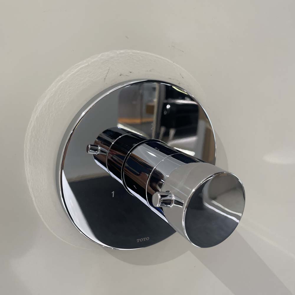 Van chuyển hướng 2 đường nước TOTO TBV01103B kèm phụ kiện âm tường TBN01102B - 3