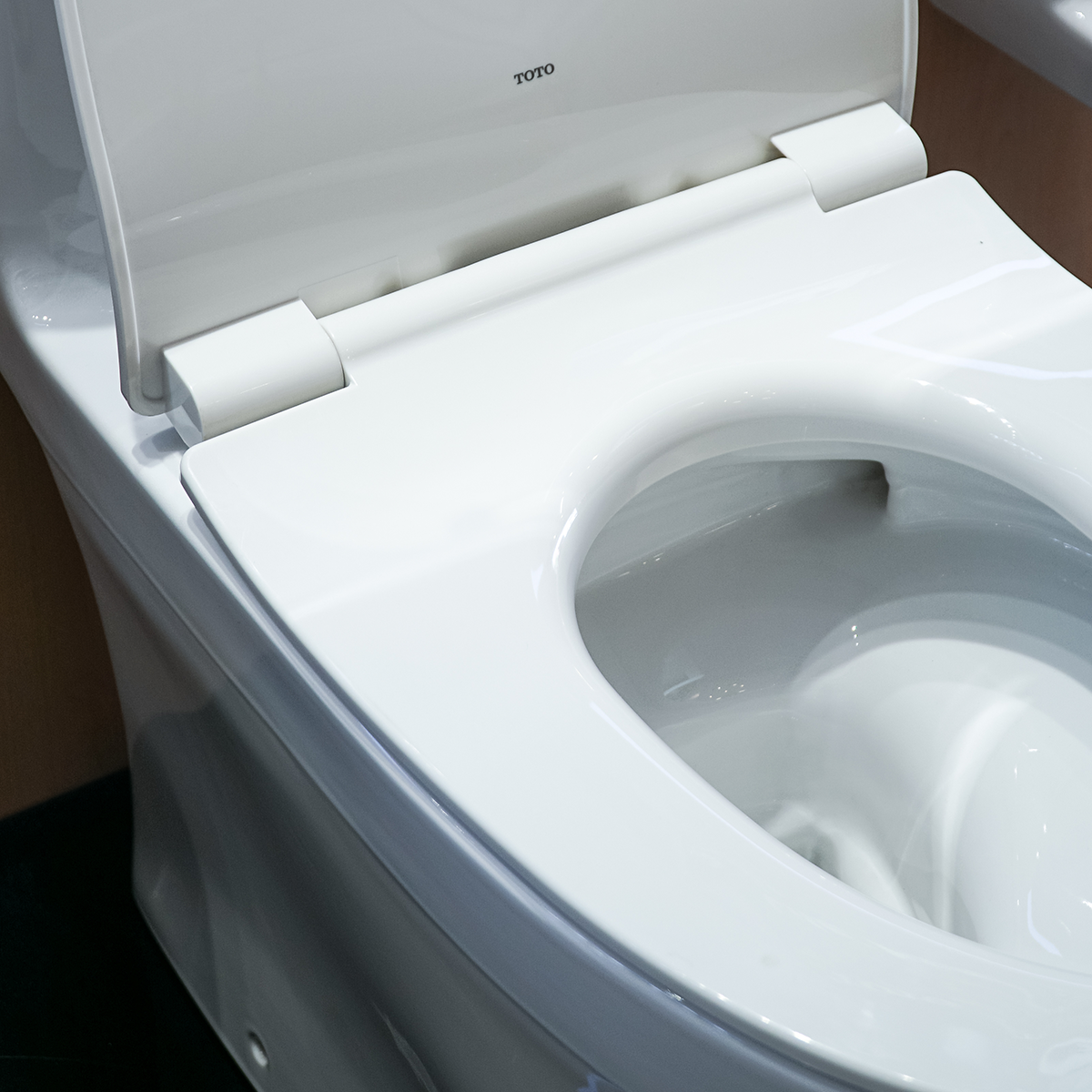 Bồn cầu 1 khối TOTO MS885DT8 nắp đóng êm TC600VS - 11