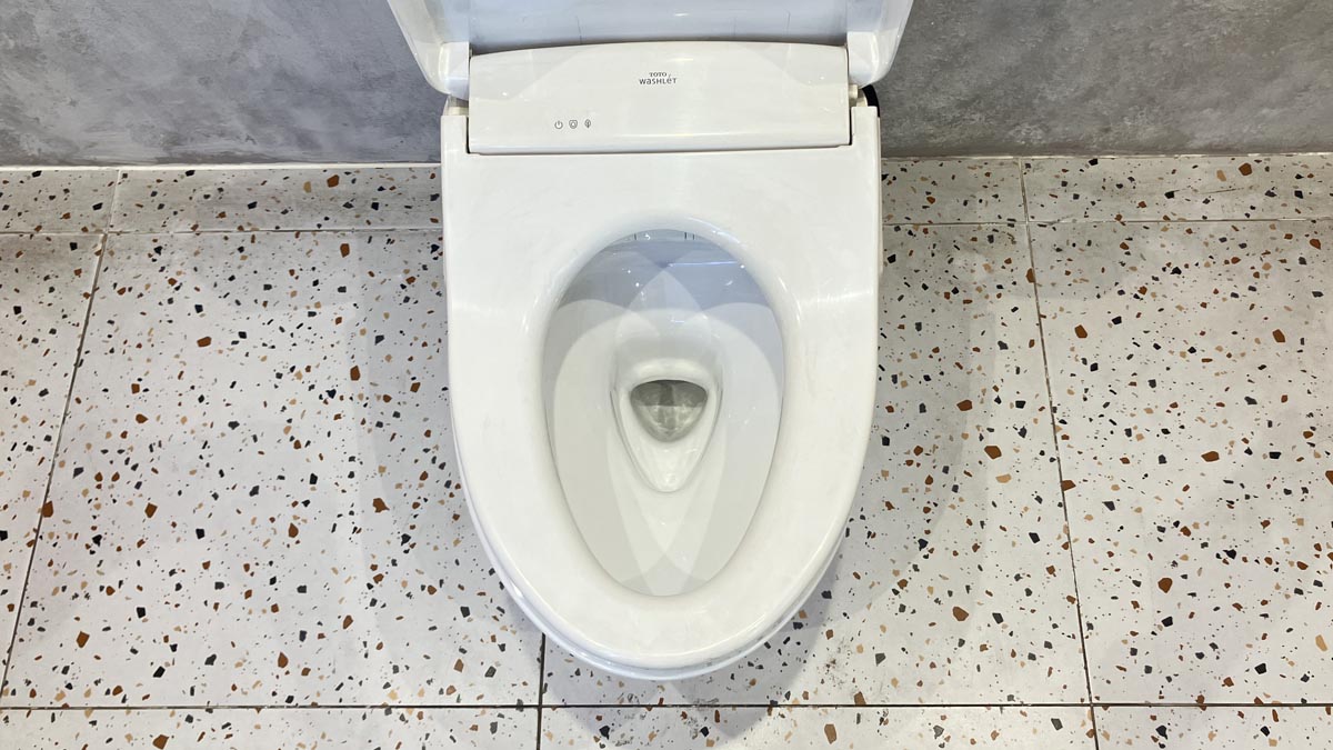 Bồn cầu TOTO CS838DW11 2 khối nắp điện tử Washlet S7 TCF4911Z - 9