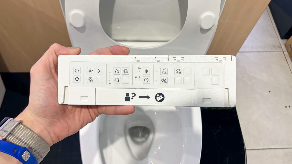 Bồn cầu TOTO MS625CDW23 1 khối nắp điện tử Washlet S7 TCF47360GAA giấu dây - 12