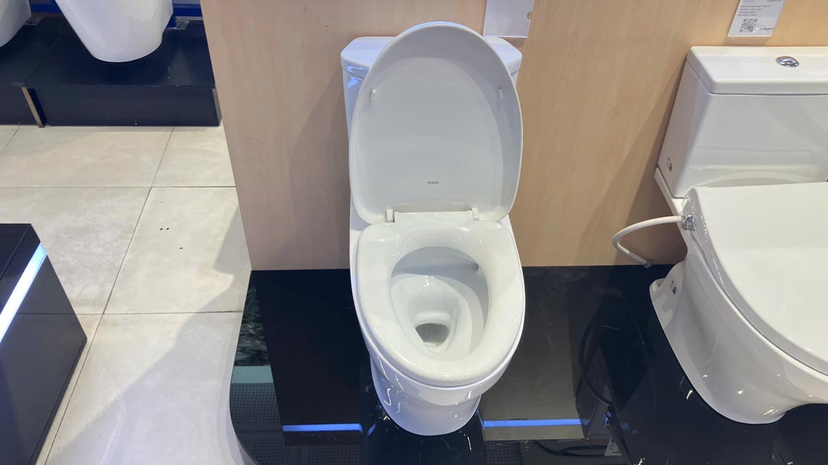 Bồn cầu 2 khối TOTO CS838DT3 nắp đóng êm TC385VS - 7