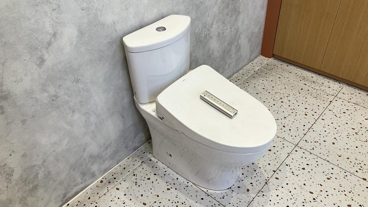 Bồn cầu TOTO CS838CDW12 2 khối nắp điện tử Washlet S7 TCF4911EZ giấu dây - 2