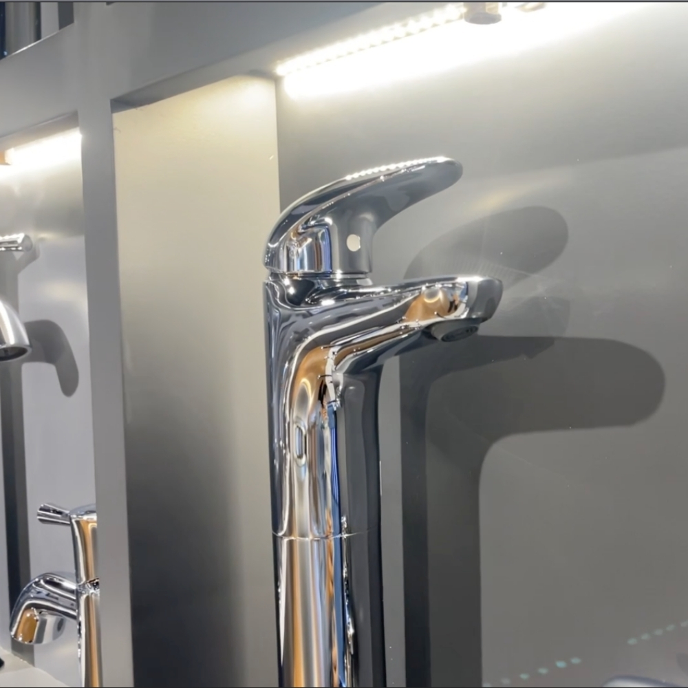 Vòi lavabo nóng lạnh LC TOTO TLS03305V - 3