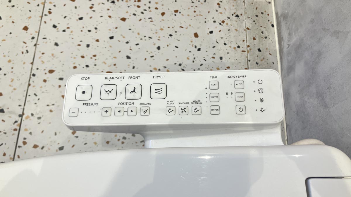 Bồn cầu TOTO CS838DW24 2 khối nắp điện tử Washlet S2 TCF33461GAA - 11