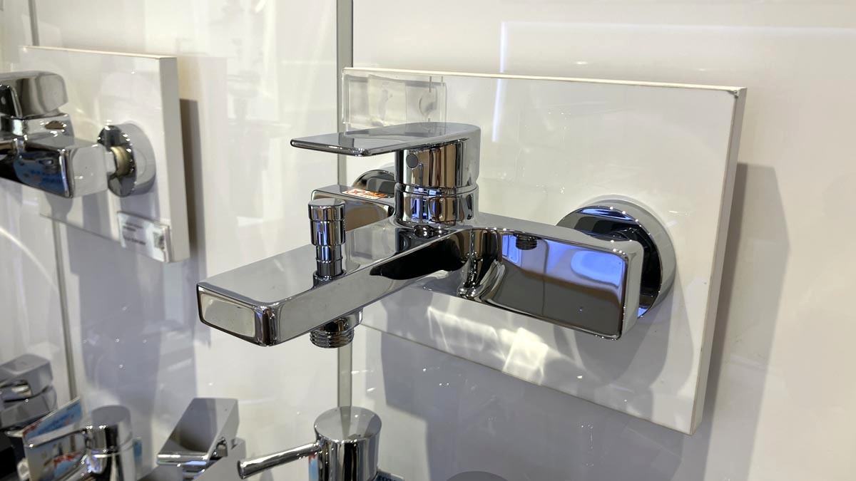 Củ sen tắm nóng lạnh GT Series TOTO TBG13302A - 2