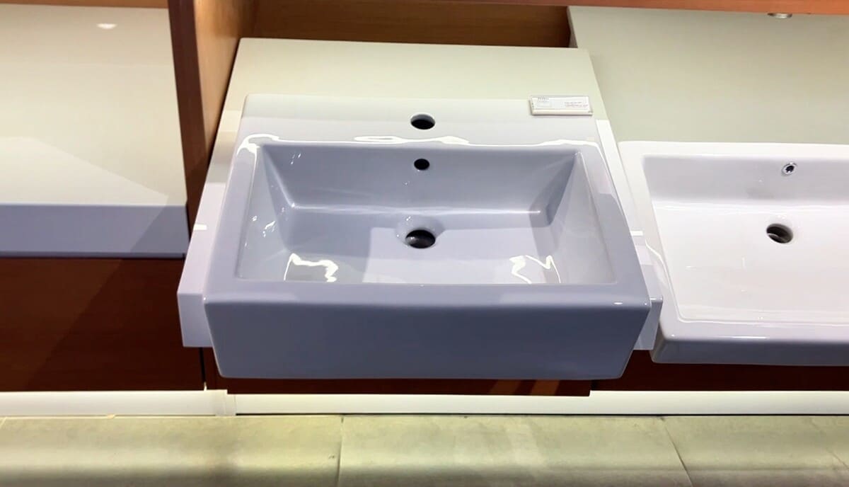 Chậu rửa mặt lavabo bán âm TOTO LT647CS - 3