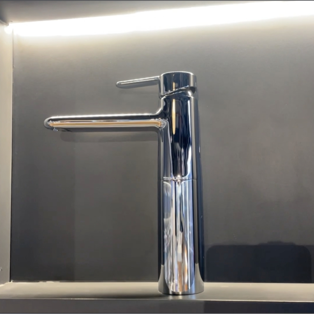 Vòi lavabo nóng lạnh New Standard TOTO TVLM111NS - 4