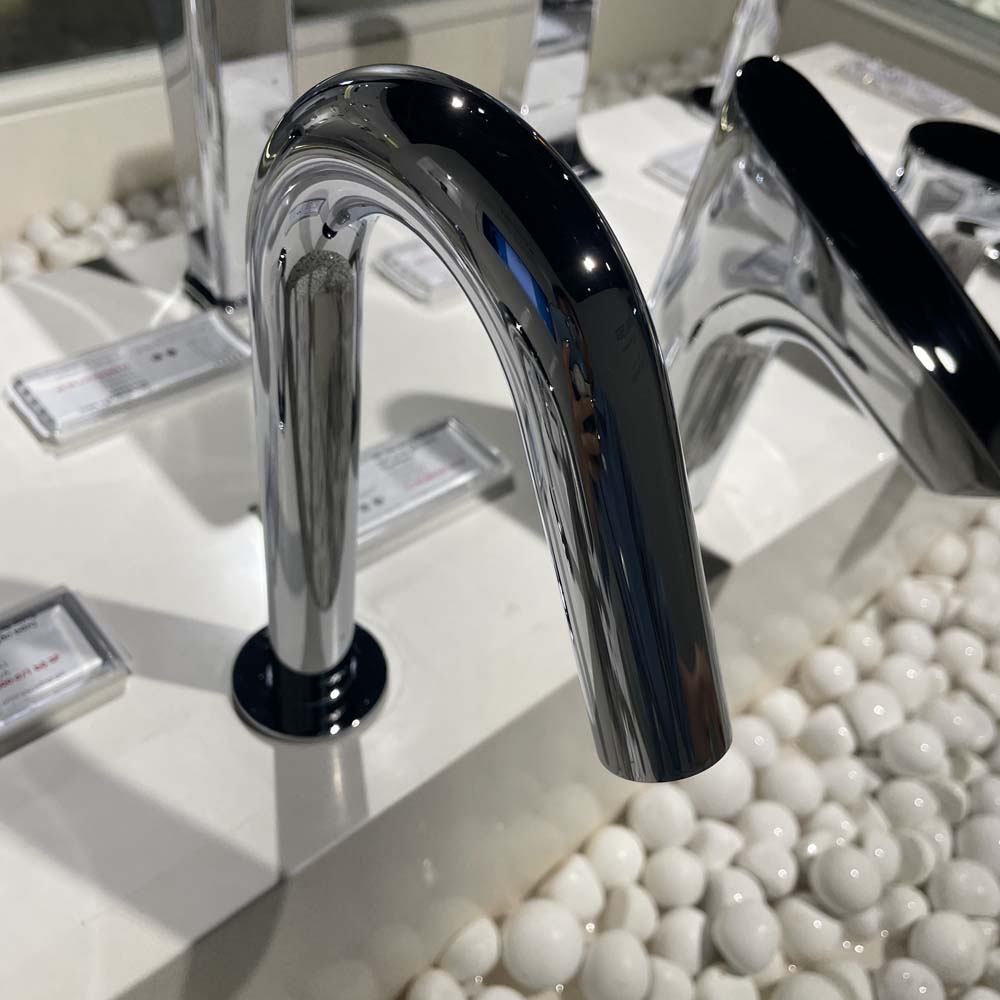 Vòi lavabo cảm ứng TOTO TLE26006A - 4