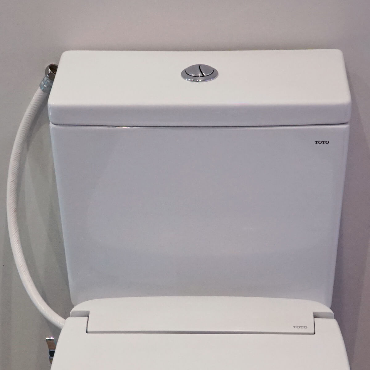 Bồn cầu TOTO CS326DE2 2 khối nắp rửa cơ TCW07S - 14