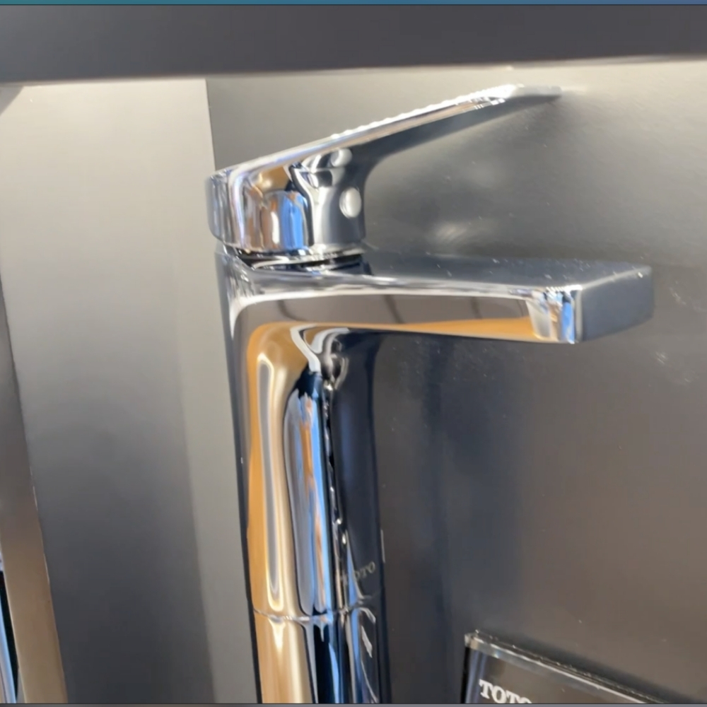 Vòi lavabo nóng lạnh Rei-S TOTO TTLR302FV-1R - 2