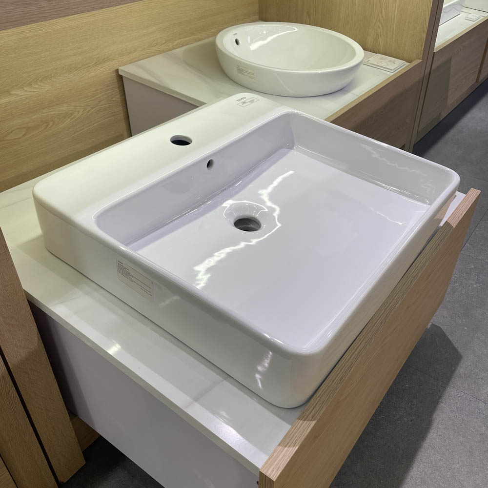 Chậu rửa lavabo đặt bàn TOTO LT950C - 6