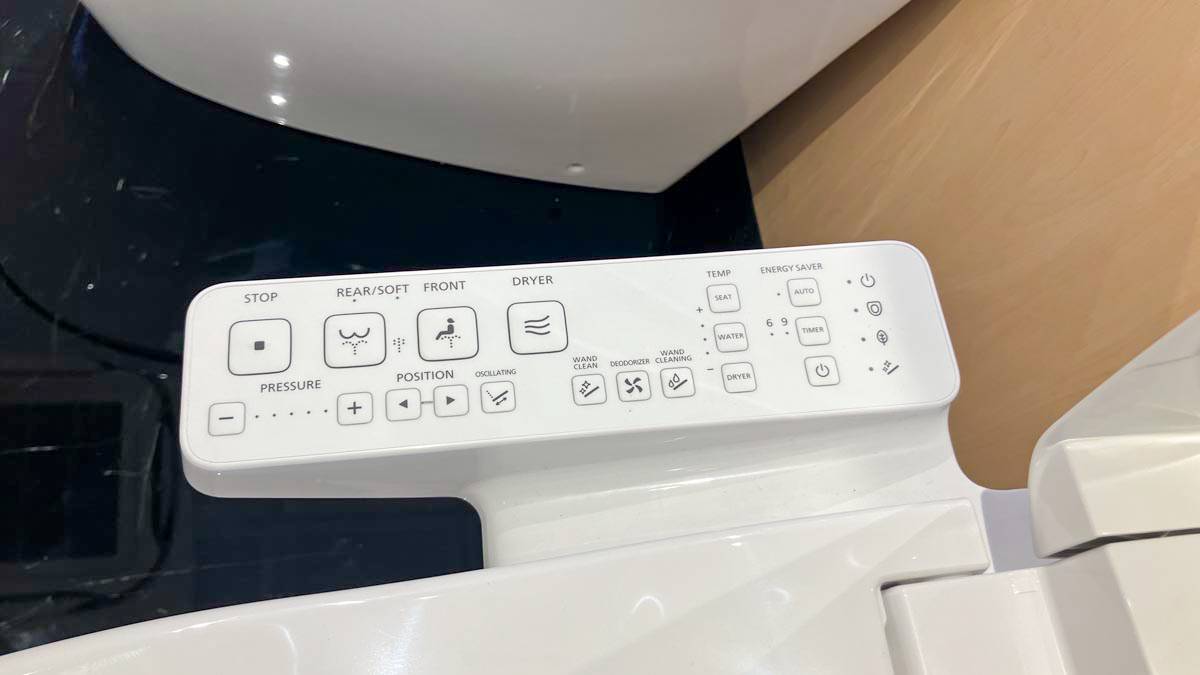 Bồn cầu TOTO CS769DRW24 2 khối nắp điện tử Washlet S2 TCF33461GAA - 11