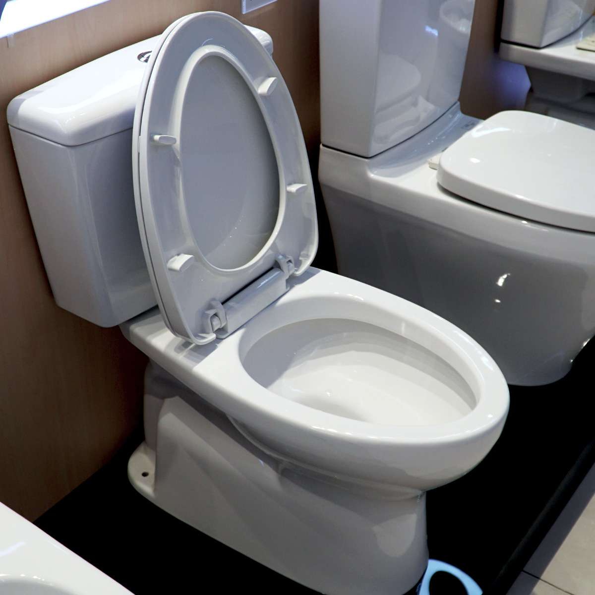 Bồn cầu 2 khối TOTO CS300DRT10 nắp đóng êm TC395VS - 8