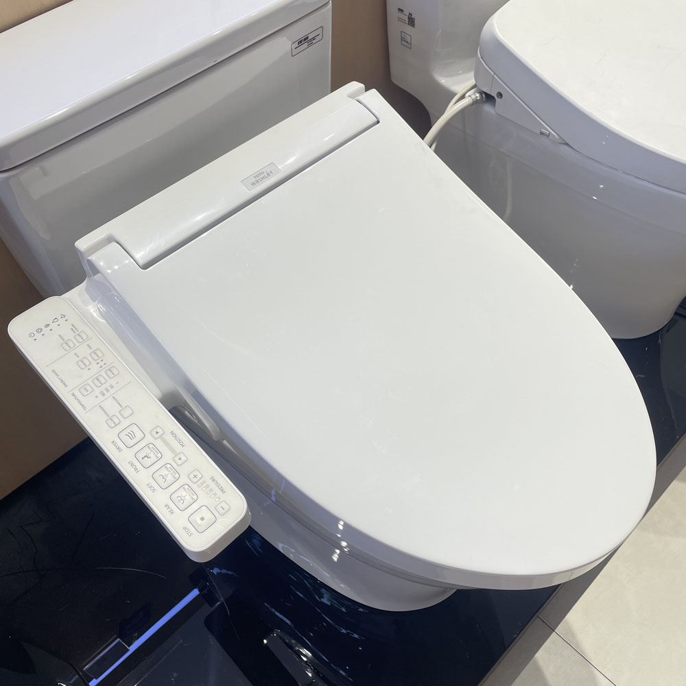 Nắp bồn cầu thông minh TOTO TCF23410AAA (W16) Washlet C2 - 3