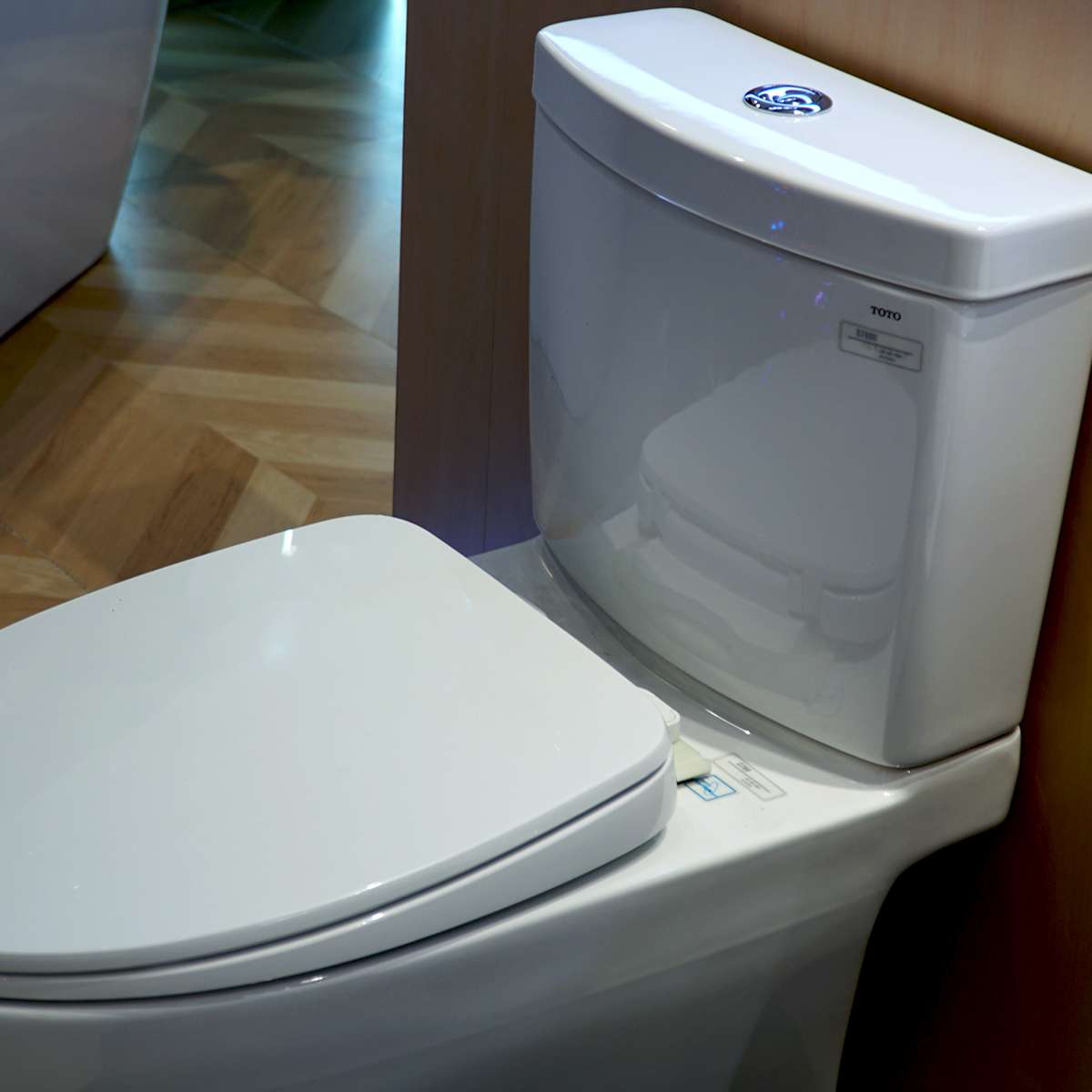 Bồn cầu 2 khối TOTO CS769DRT10 nắp đóng êm TC395VS - 4
