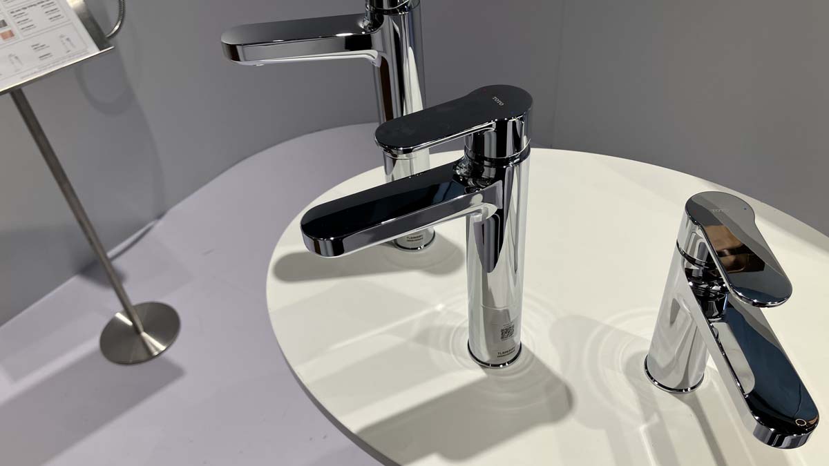 Vòi lavabo nóng lạnh TOTO TLS06303V - 2