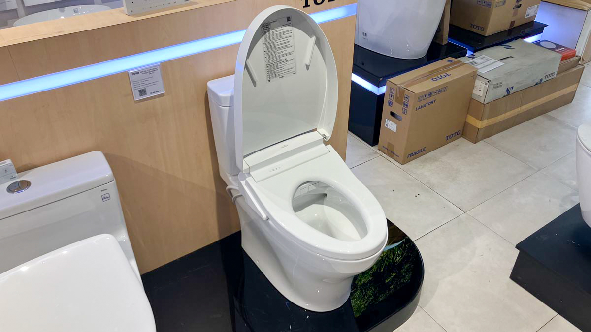 Bồn cầu TOTO CS769DRW25 2 khối nắp điện tử Washlet S5 TCF34461GAA - 6