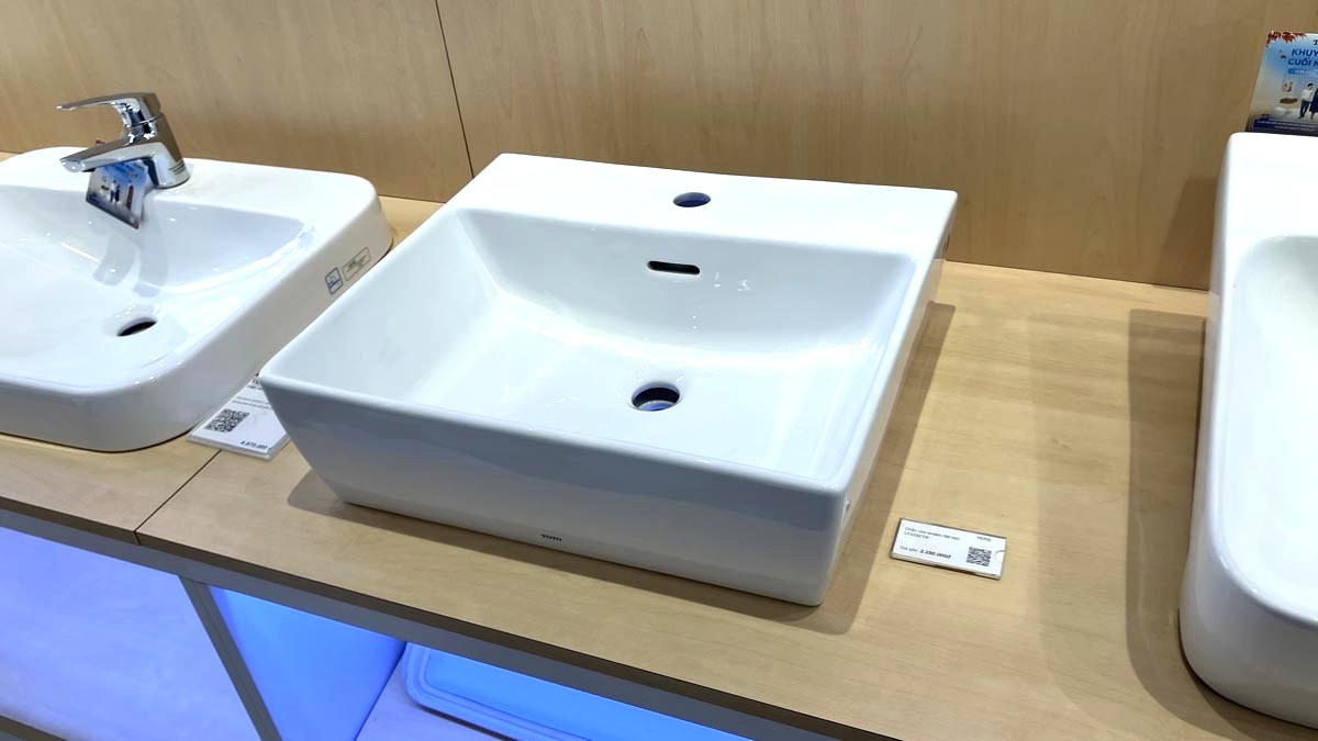 Chậu rửa lavabo đặt bàn TOTO LT328CTR - 5