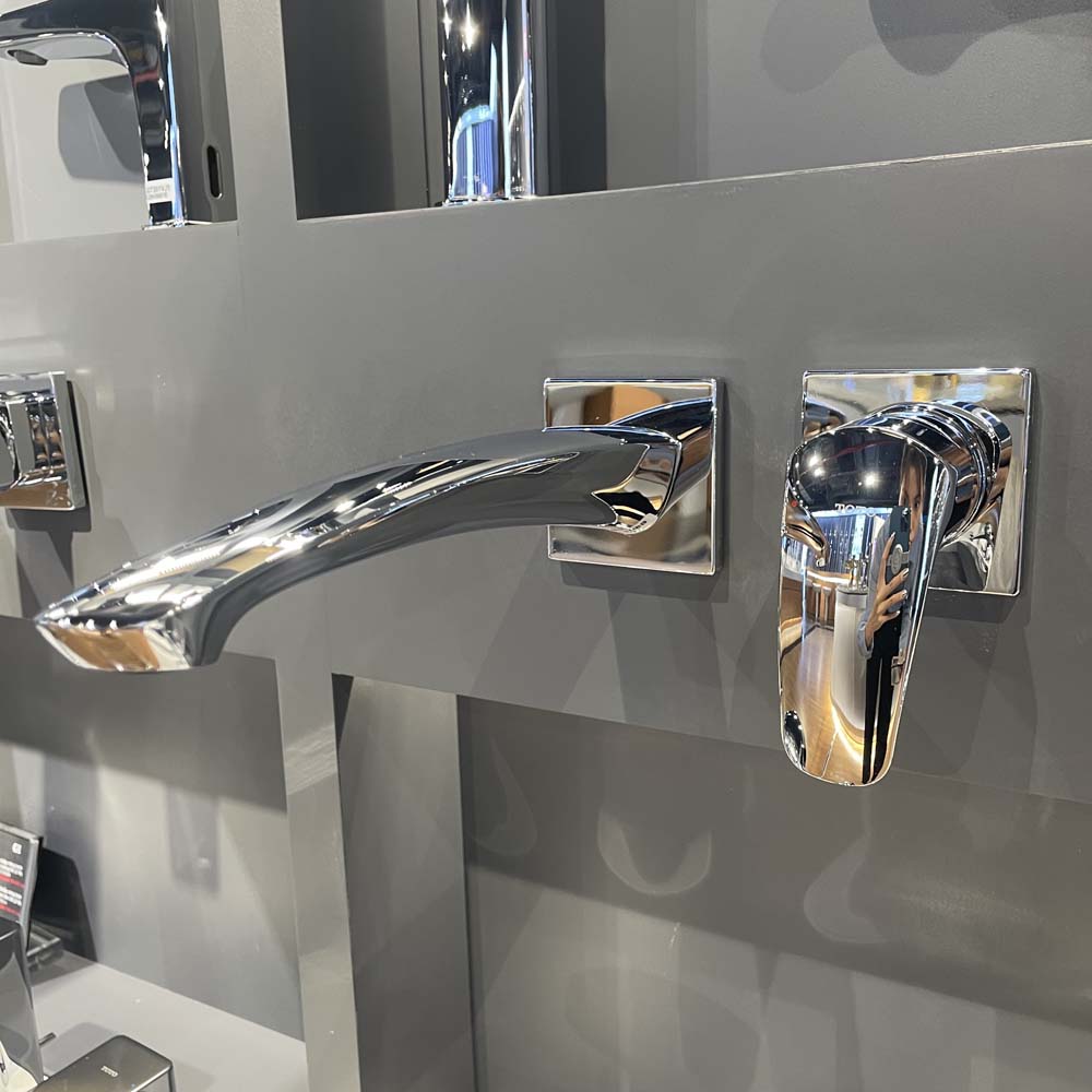 Vòi lavabo nóng lạnh gắn tường GM TOTO TLG09308BB - 6