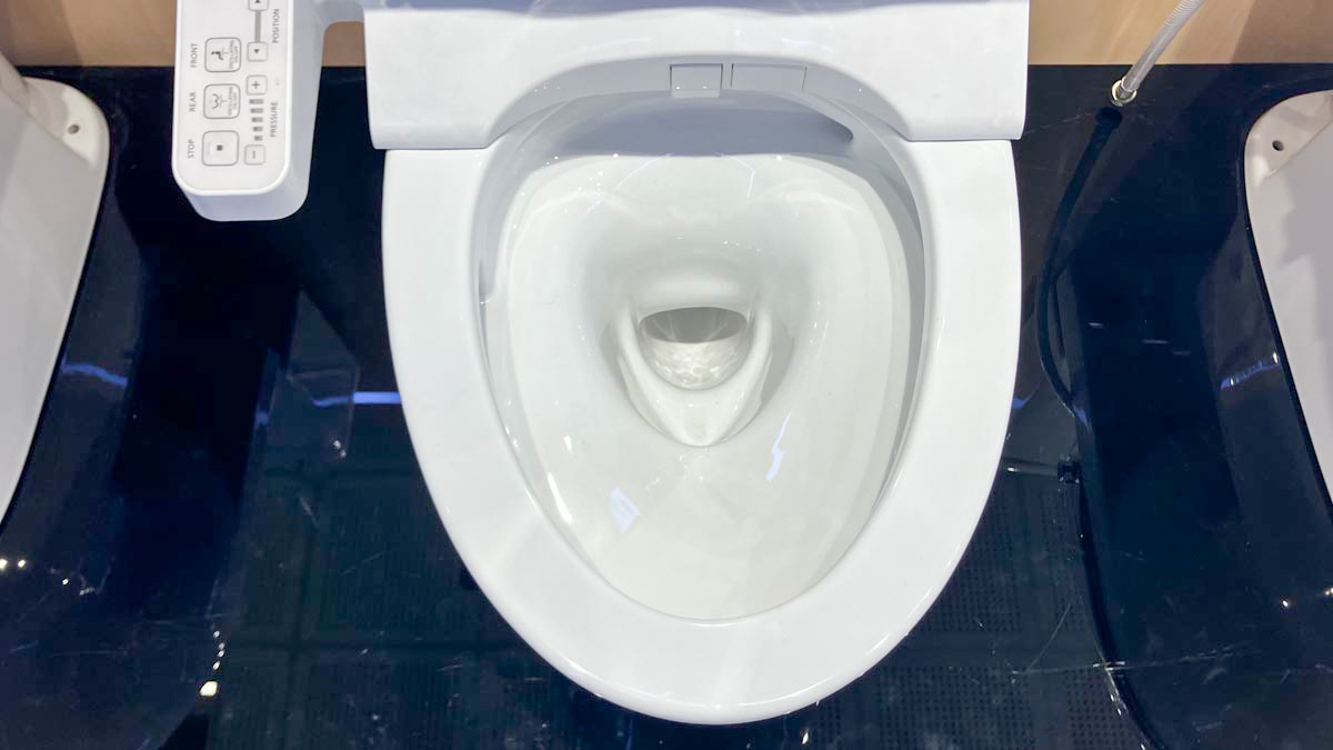 Bồn cầu TOTO CS326DW18 2 khối nắp điện tử TCF23710AAA Washlet C2 cơ bản - 11