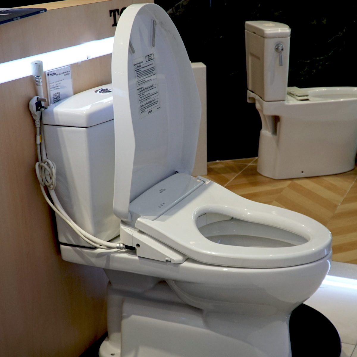 Bồn cầu TOTO CS320DRW11 2 khối nắp điện tử Washlet S7 TCF4911Z - 8