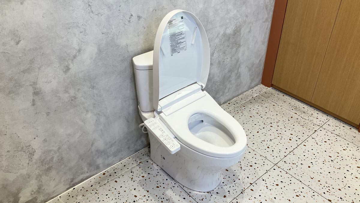 Bồn cầu TOTO CS838DW24 2 khối nắp điện tử Washlet S2 TCF33461GAA - 6