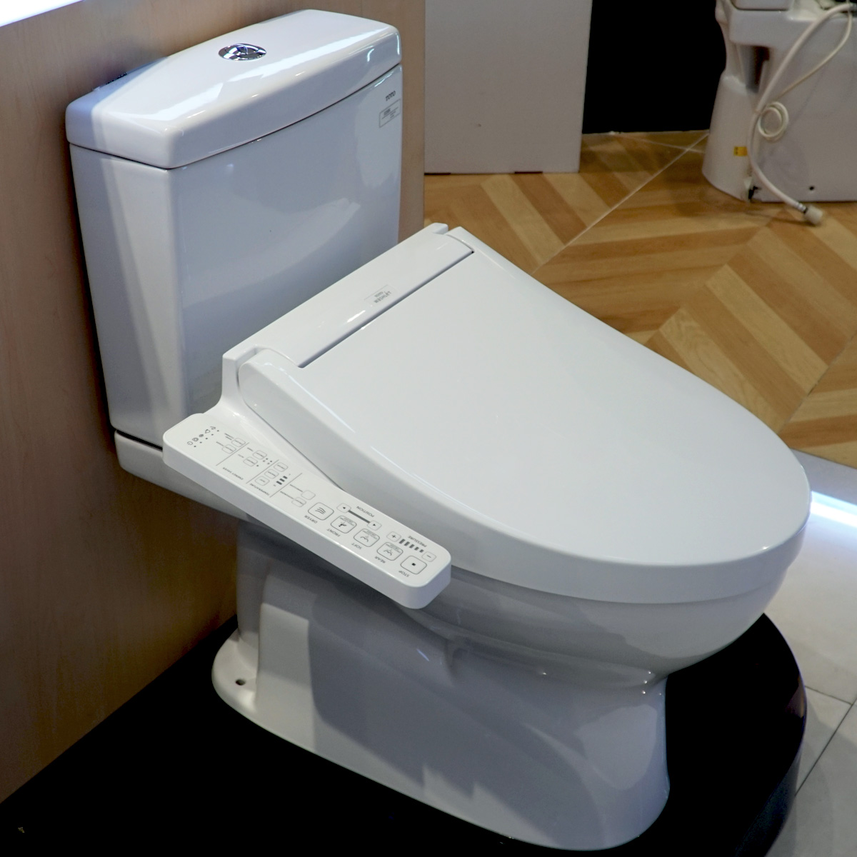 Bồn cầu TOTO CS320DRW16 2 khối nắp điện tử Washlet C2 TCF23410AAA - 2