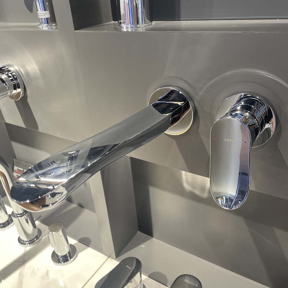 Vòi lavabo nóng lạnh gắn tường GO TOTO TLG01311BB - 2