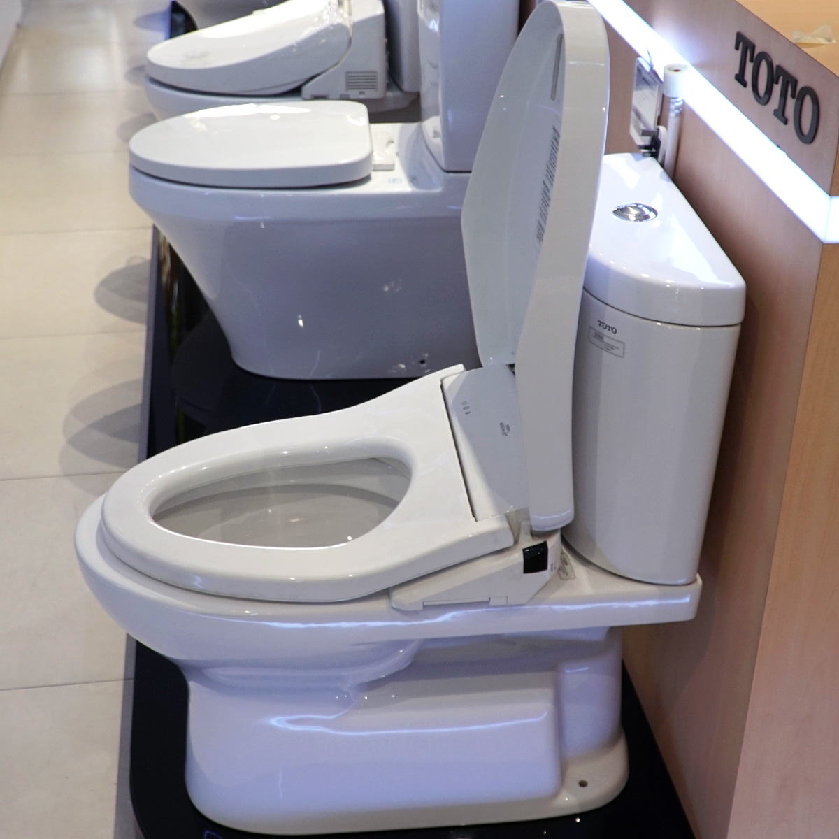 Bồn cầu TOTO CS325DRW11 2 khối nắp điện tử Washlet S7 TCF4911Z - 7