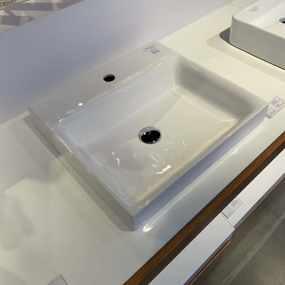 Chậu rửa lavabo đặt bàn TOTO LT1615C 1 lỗ - 2
