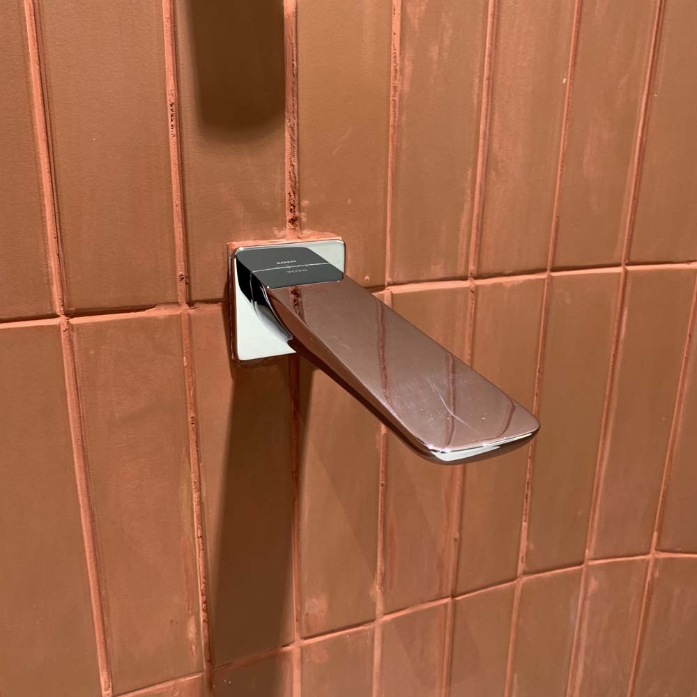 Vòi xả bồn âm tường GR TOTO TBG02001B - 3
