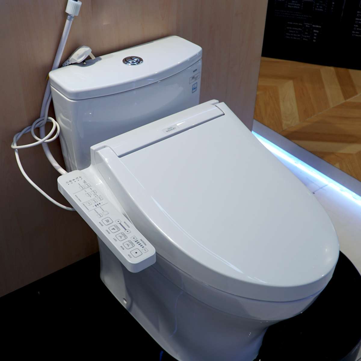 Bồn cầu TOTO MS885DW16 1 khối nắp điện tử Washlet C2 TCF23410AAA - 2