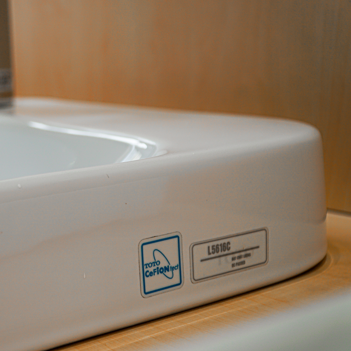 Chậu rửa lavabo đặt bàn TOTO LT5616C - 12