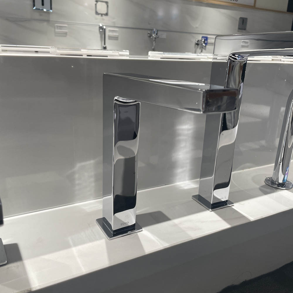 Vòi lavabo cảm ứng nóng lạnh TOTO TLE25007V - 7