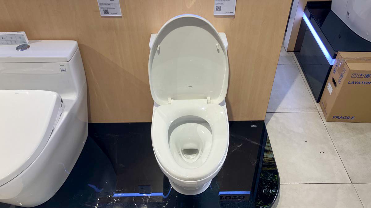 Bồn cầu 1 khối TOTO MS857DT3 nắp đóng êm TC385VS - 8