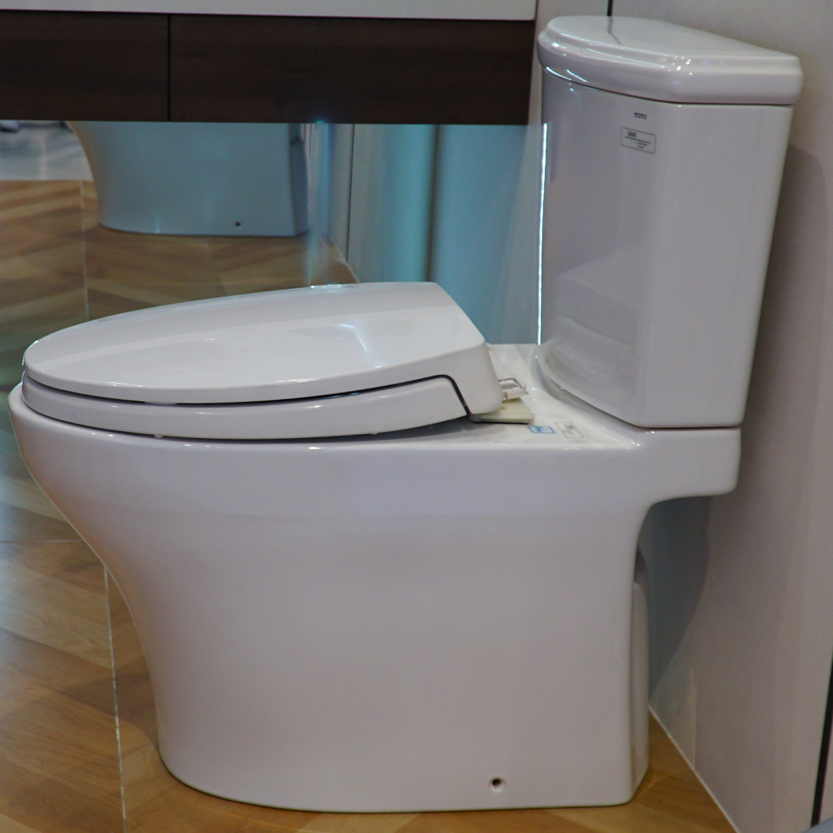 Bồn cầu 2 khối TOTO CS986GT2 nắp đóng êm TC393VS - 2