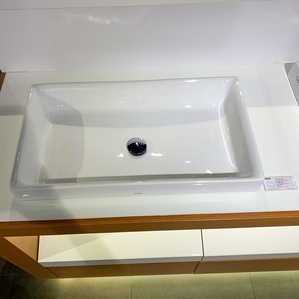 Chậu rửa lavabo đặt bàn TOTO LT1717 - 11
