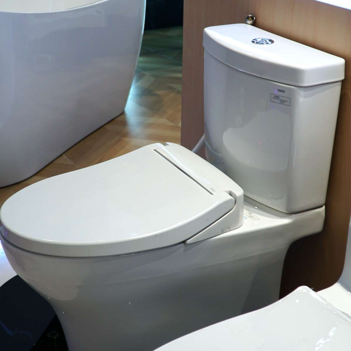 Bồn cầu TOTO CS769DRE2 2 khối nắp rửa cơ TCW07S - 9