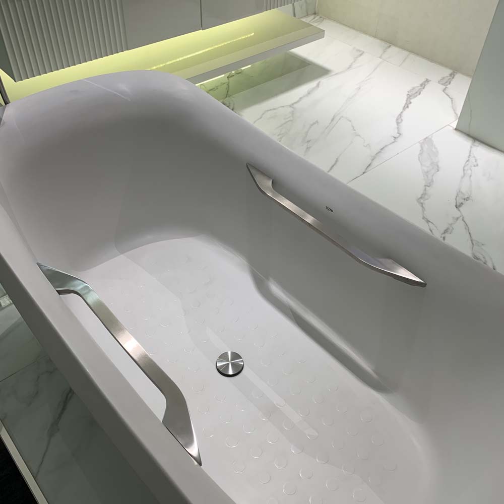 Bồn tắm đặt sàn TOTO PJY1734HPWEN#MW TVBF412 GALALATO 1m7 tay vịn gồm ống thải - 6