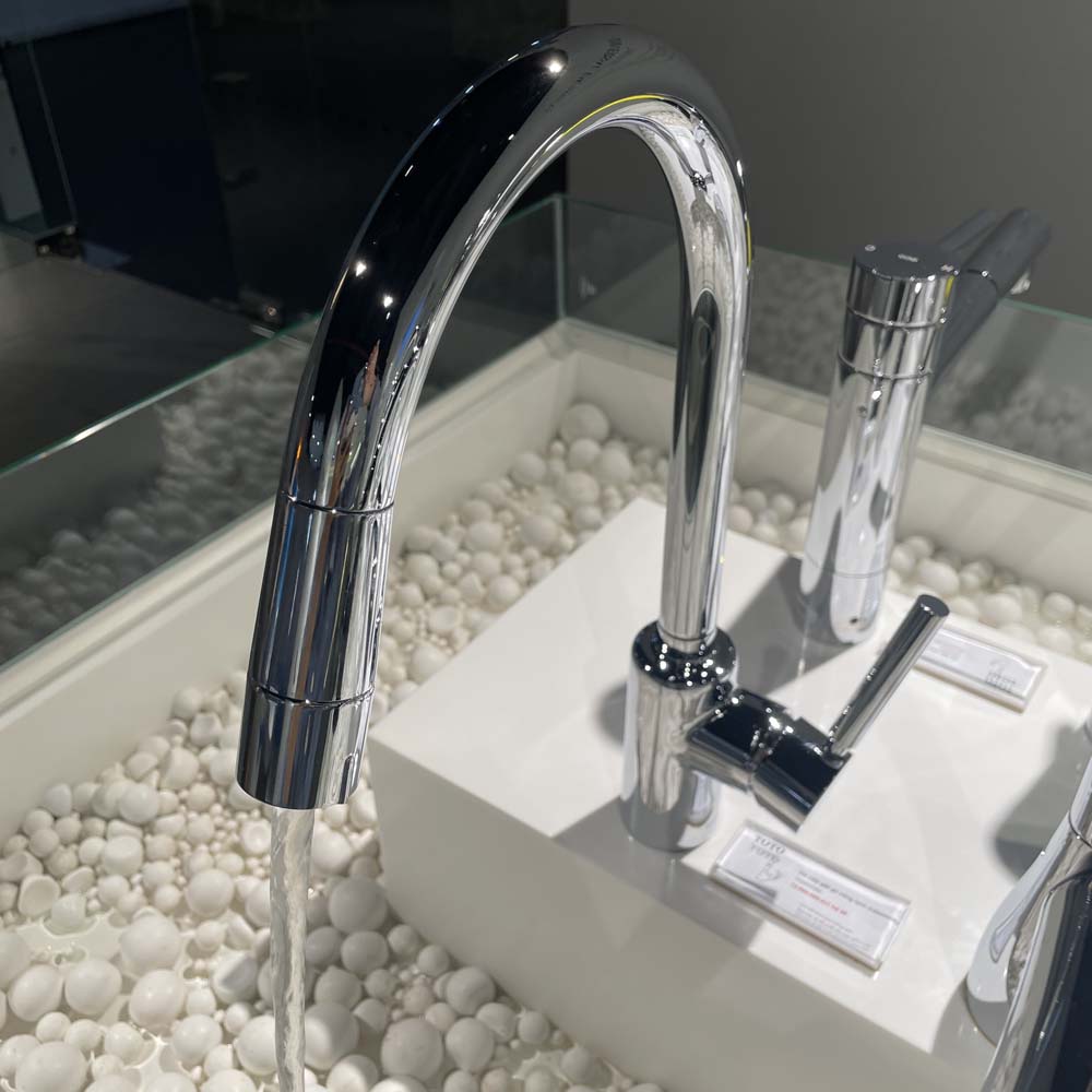 Vòi bếp nóng lạnh TOTO TX608KNBR - 6