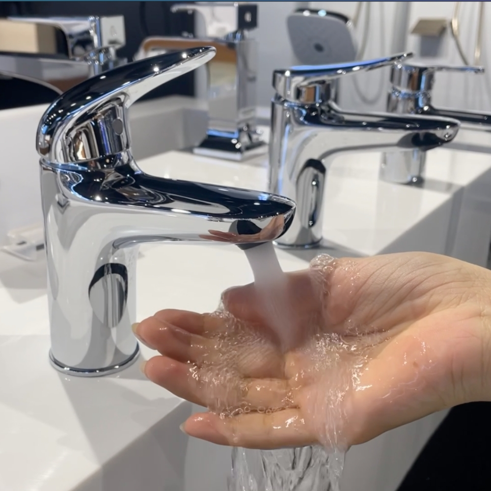 Vòi lavabo nóng lạnh LC TOTO TLS03301V - 6