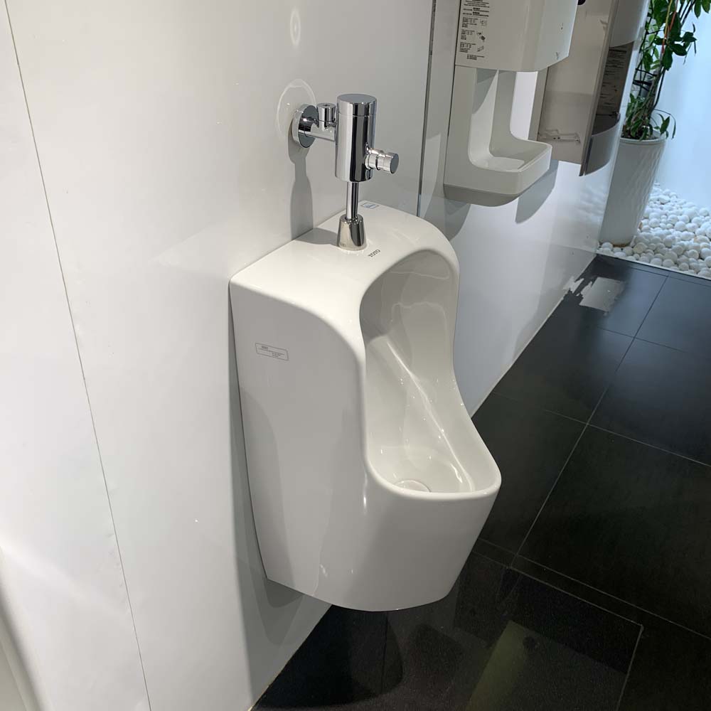 Bồn tiểu nam TOTO UT557T treo tường - 6