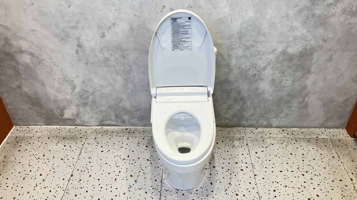 Bồn cầu TOTO CS838DW25 2 khối nắp điện tử Washlet S5 TCF34461GAA - 7