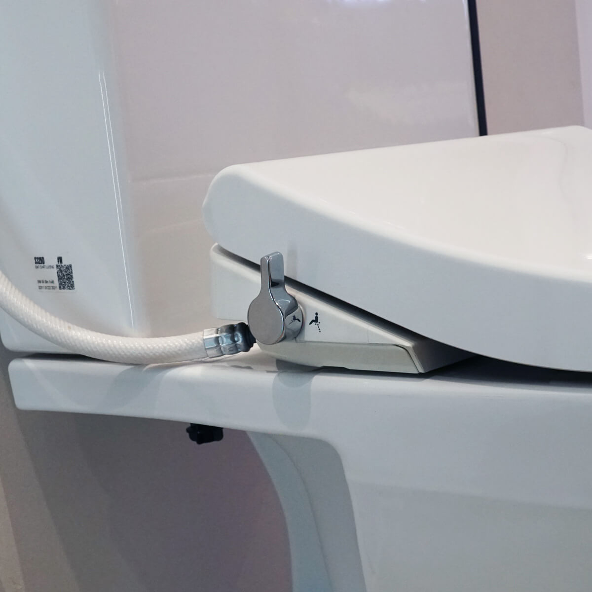 Bồn cầu TOTO CS326DE4 2 khối nắp rửa cơ TCW1211A - 7