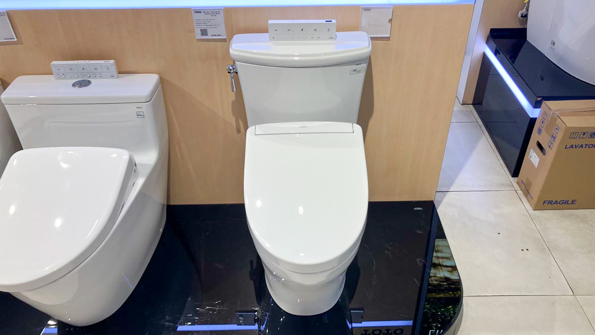 Bồn cầu TOTO CS986GW25 2 khối nắp điện tử Washlet S5 TCF34461GAA - 4
